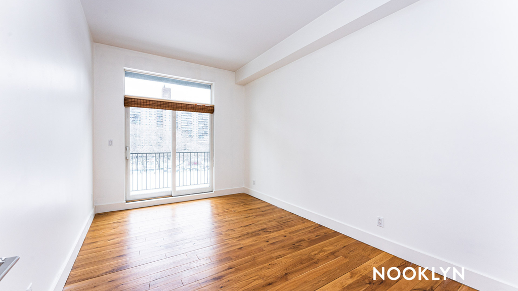 73 Montrose Avenue - Photo 8