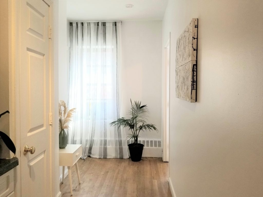 503 West 57th Street - Photo 3