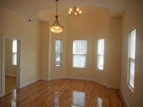 225 Boylston St - Photo 4