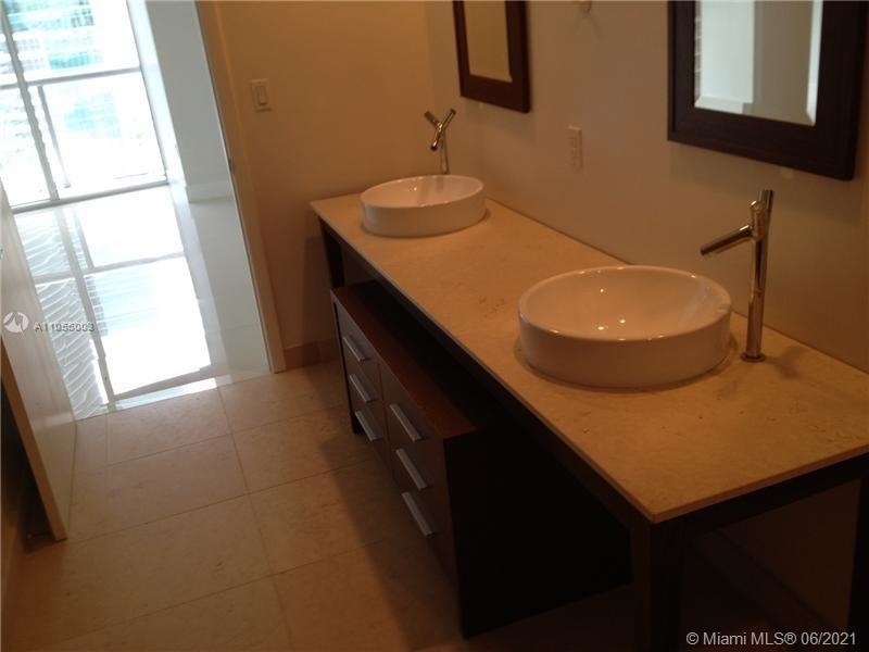 475 Brickell Ave - Photo 8