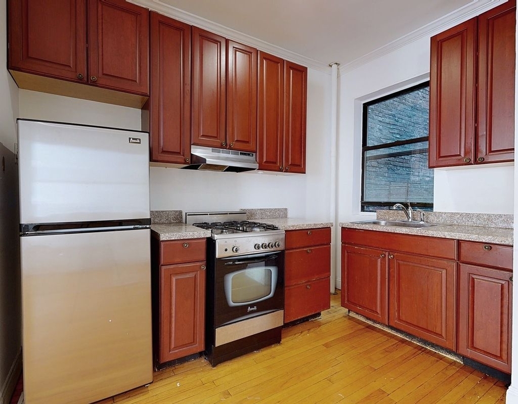 285 West 147th Street - Photo 3