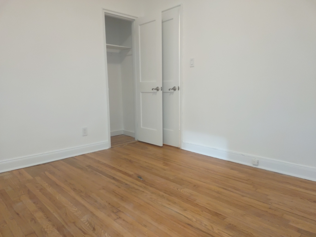 33 West 63rd Street - Photo 9