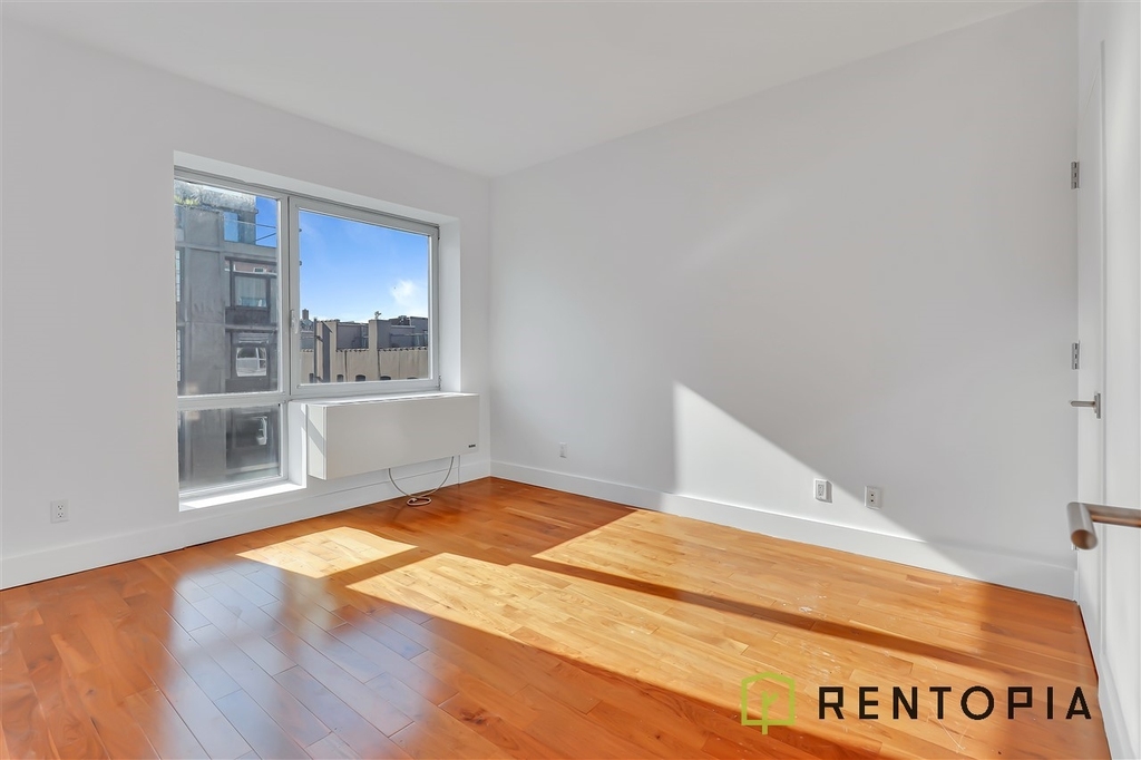 63 Roebling Street - Photo 6