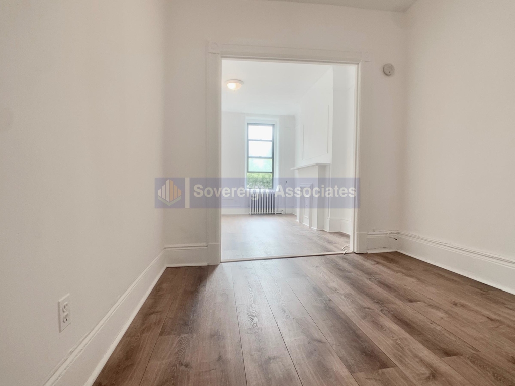 516 East 84th Street - Photo 2