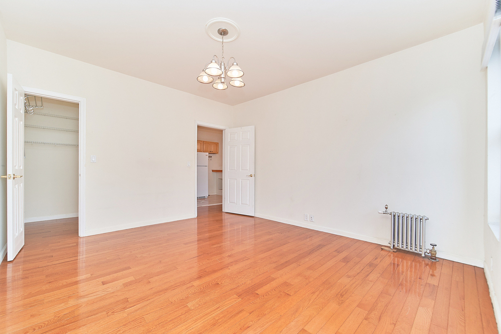 100 W 139th St - Photo 6