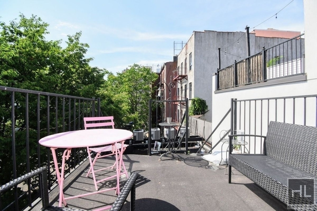 63 Whipple Street - Photo 4