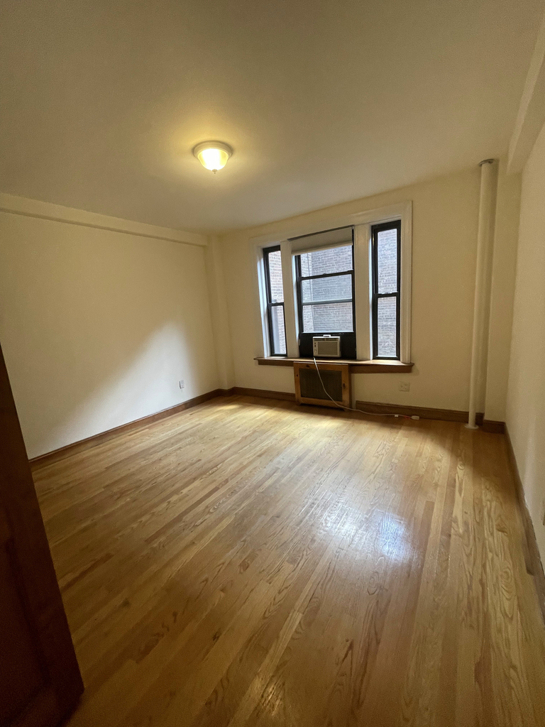 106 West 69th Street              GNM - Photo 1