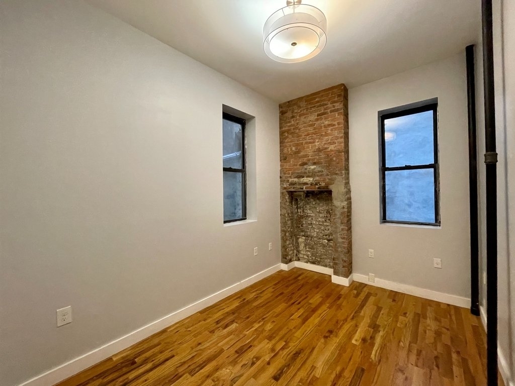 1667 Lexington Avenue - Photo 7