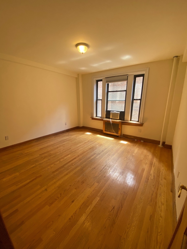 108 West 69th Street - Photo 3