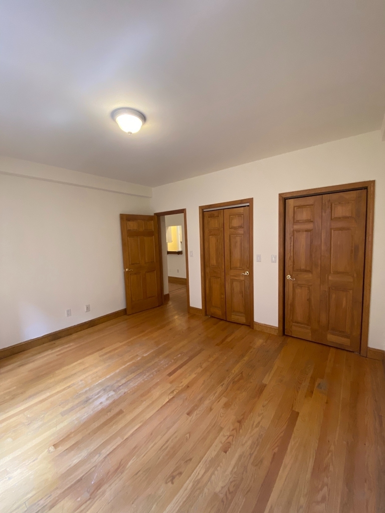 108 West 69th Street - Photo 4