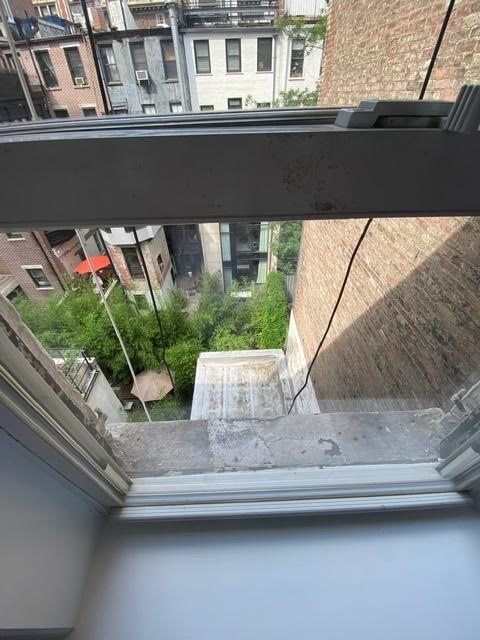  East 65th Street - Photo 3