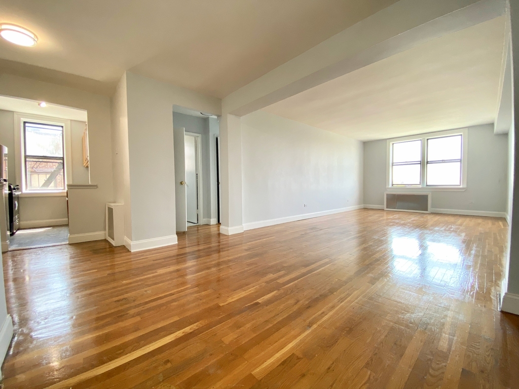 130 East 18th Street - Photo 0