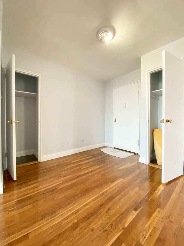 130 East 18th Street - Photo 5