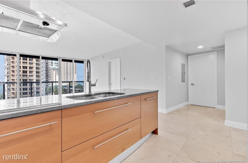 465 Brickell Ave - Photo 8