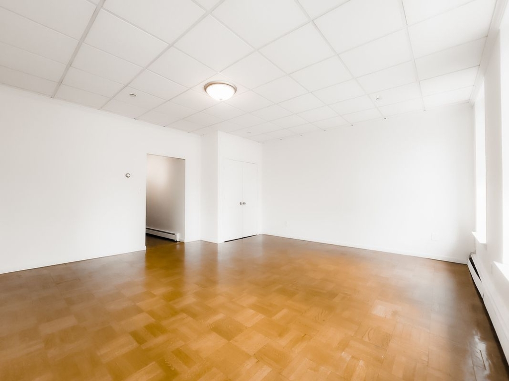 794 Lexington Avenue - Photo 2