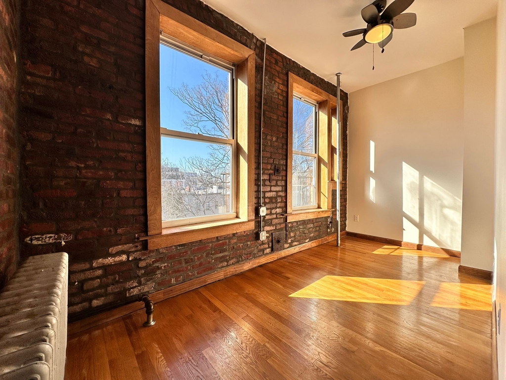 326 21st Street - Photo 6