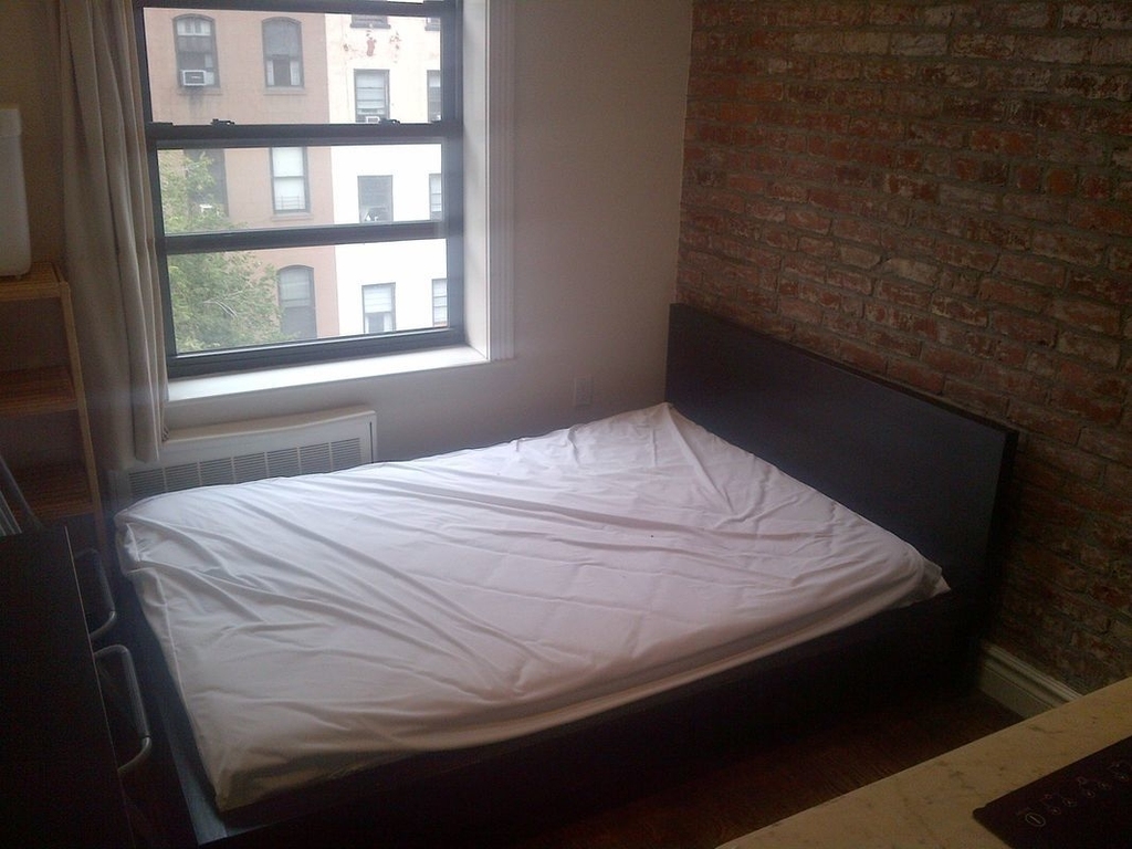 316 West 14th Street - Photo 2