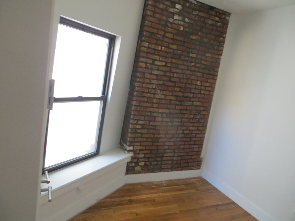 132 New York Avenue - Photo 4