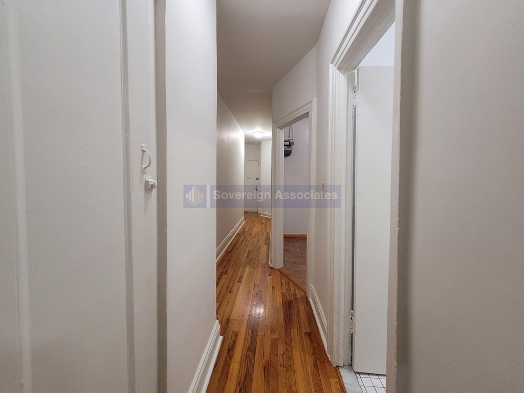 81 Cabrini Boulevard - Photo 2