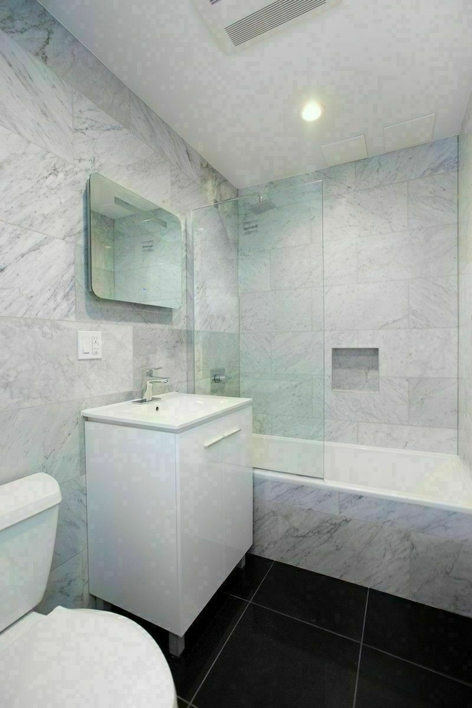 127 East 36th Street - Photo 3