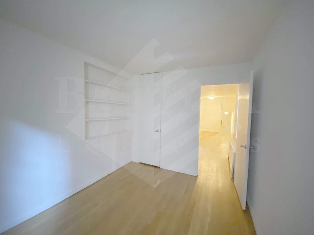 104 East 31st Street - Photo 7