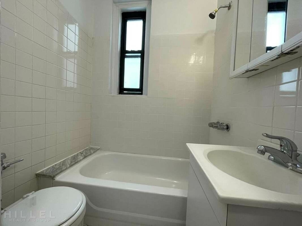 25-21 31st Ave. - Photo 7