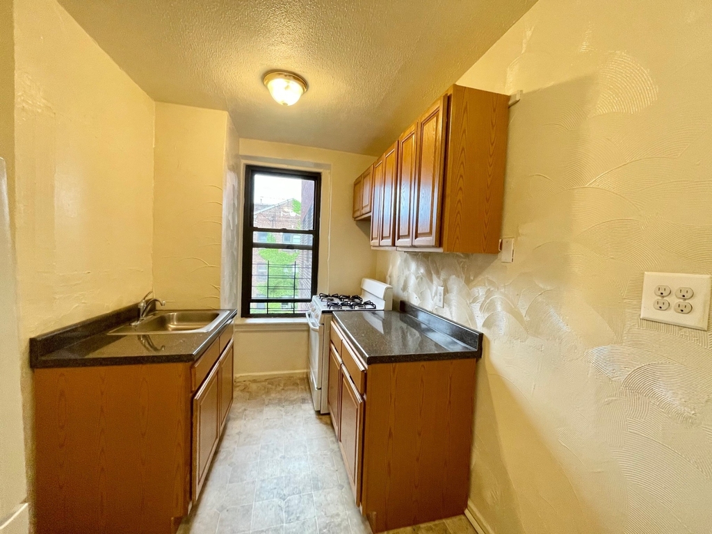 43-06 46th Street - Photo 2