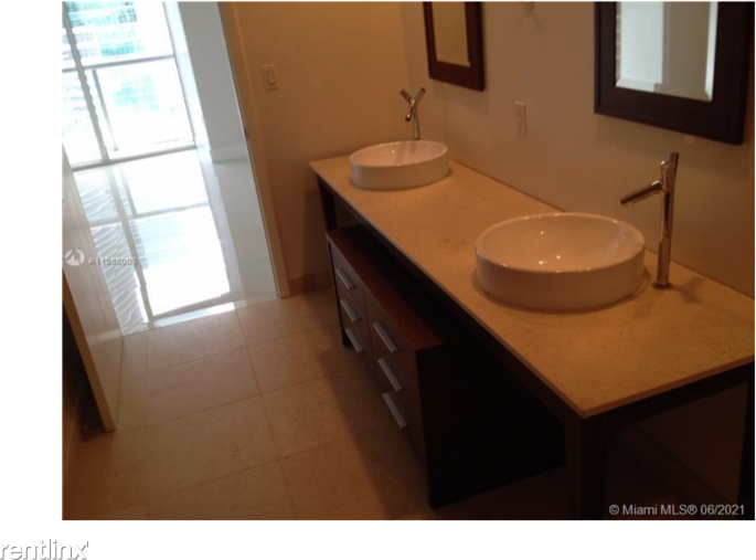 475 Brickell Ave - Photo 5