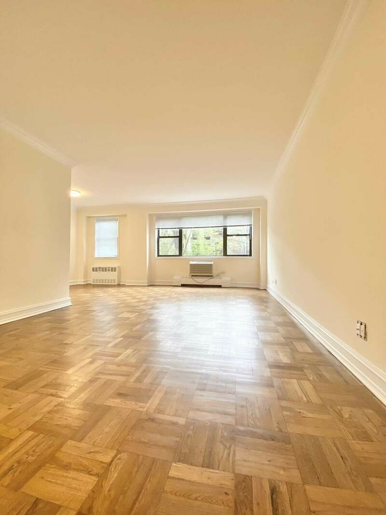 420 East 79th Street #15G - Photo 1