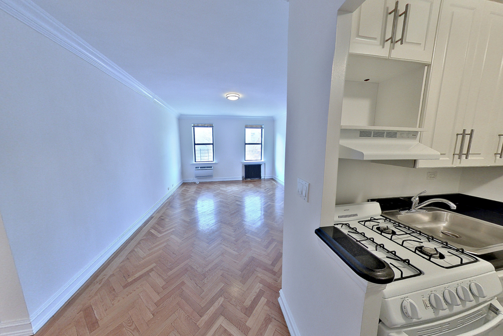 1680 York Avenue at 88th Street - Photo 6