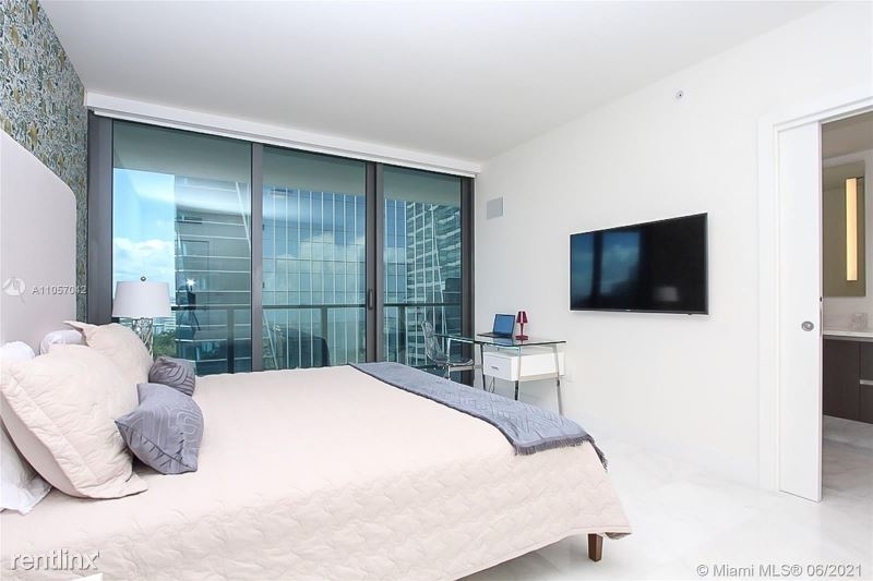 1451 Brickell Ave - Photo 8