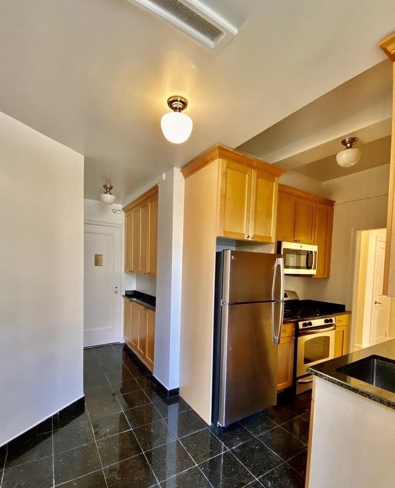 115 East 92nd Street - Photo 5