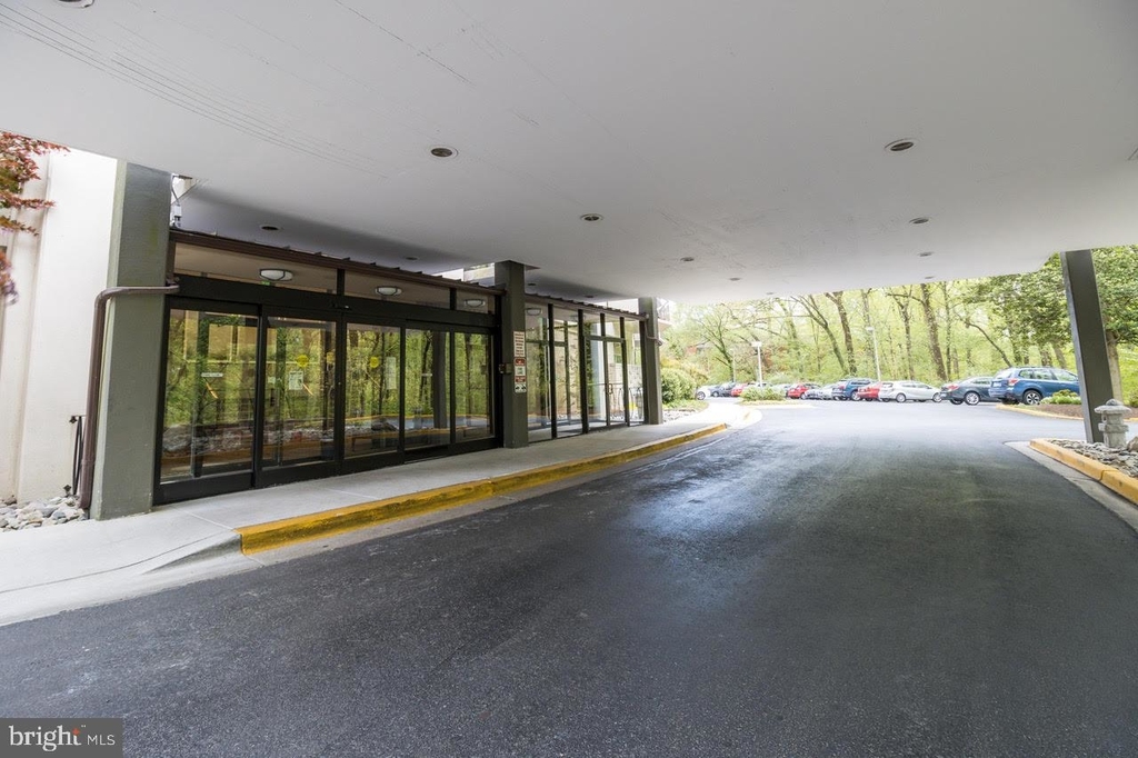 9039 Sligo Creek Parkway - Photo 22