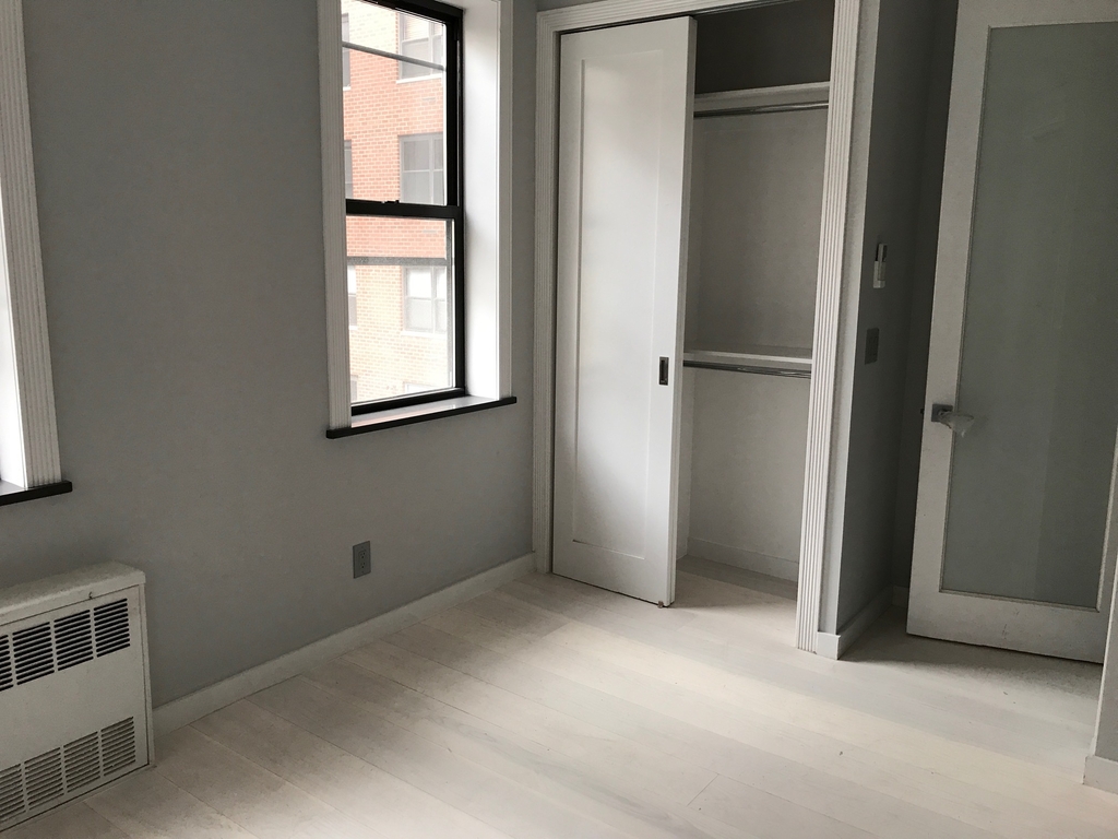 213 East 26th Street - Photo 1