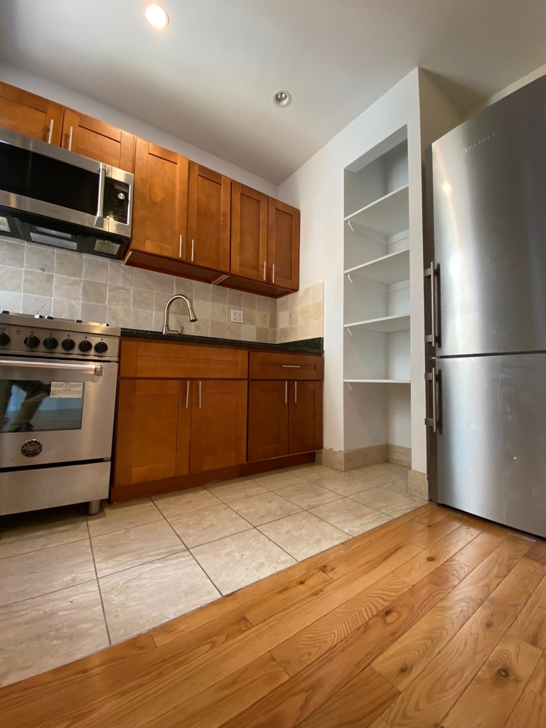 585 West 204th Street - Photo 3