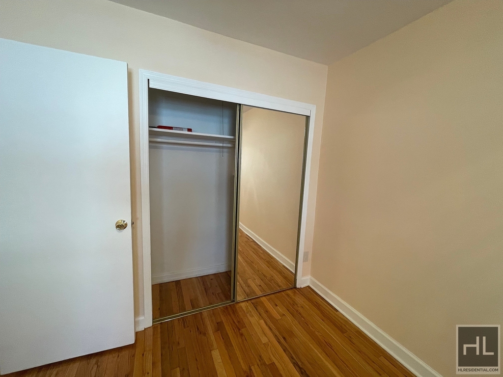 2119 Brown Street - Photo 6