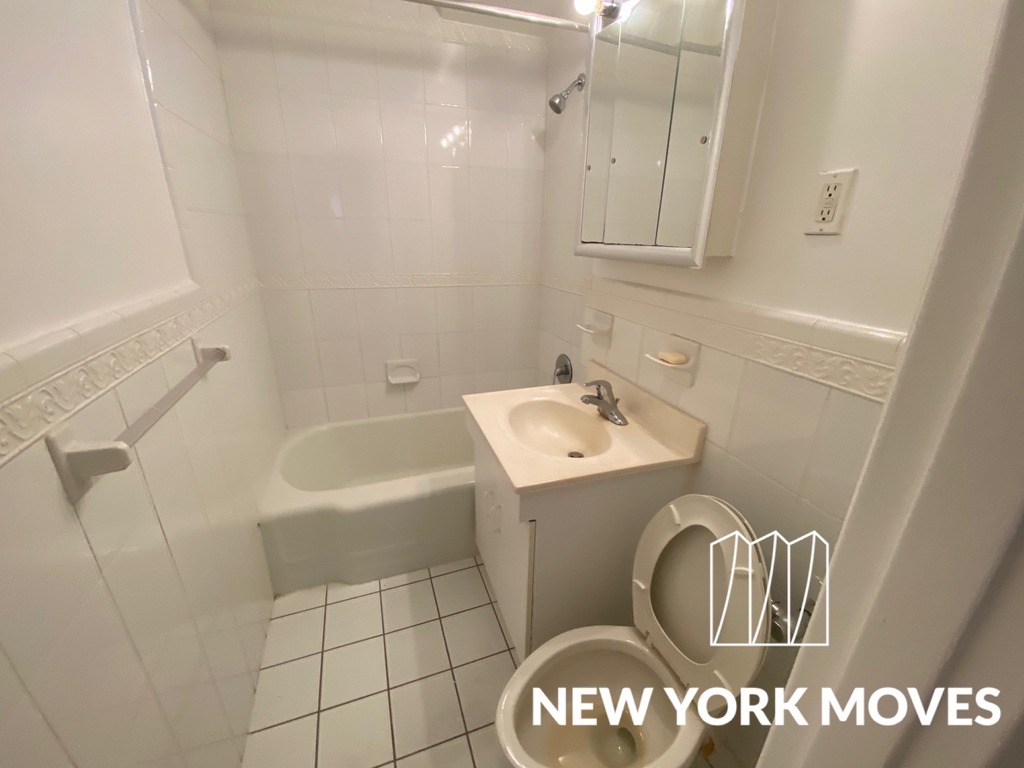 141 East 33rd Street - Photo 7