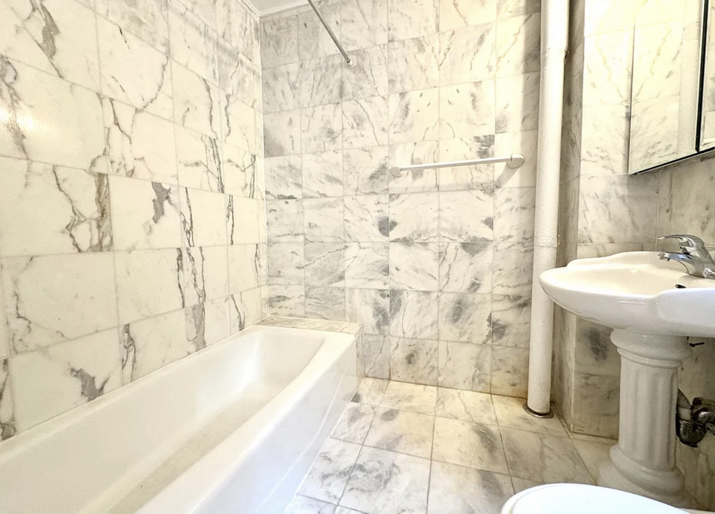 147 West 79th Street - Photo 5