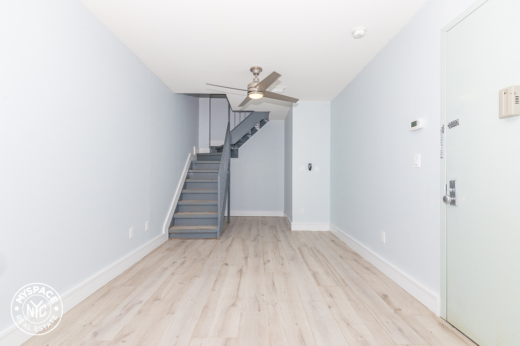 462 Seneca Avenue - Photo 6