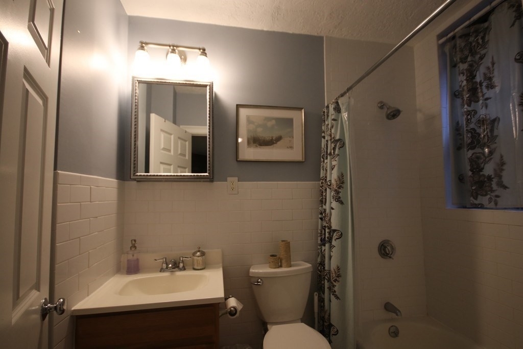 497 Beacon Street Unit 6 - Photo 8