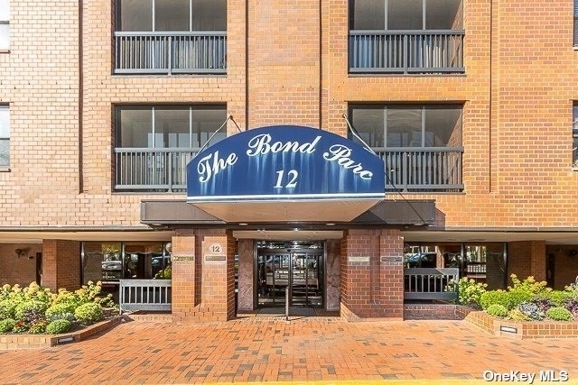 12 Bond Street - Photo 8