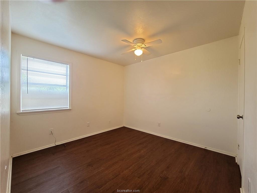 2700 Evergreen Circle - Photo 6