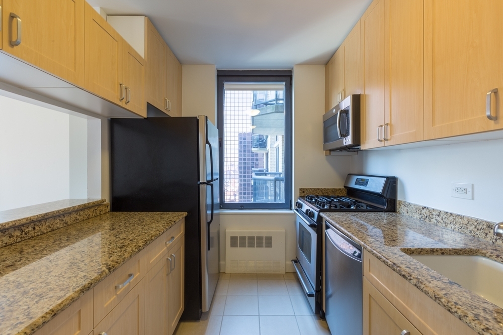 235 West 48th Street - Photo 2