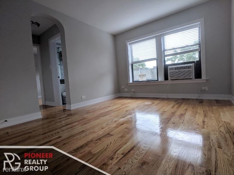 550 W Arlington Pl 210 - Photo 1