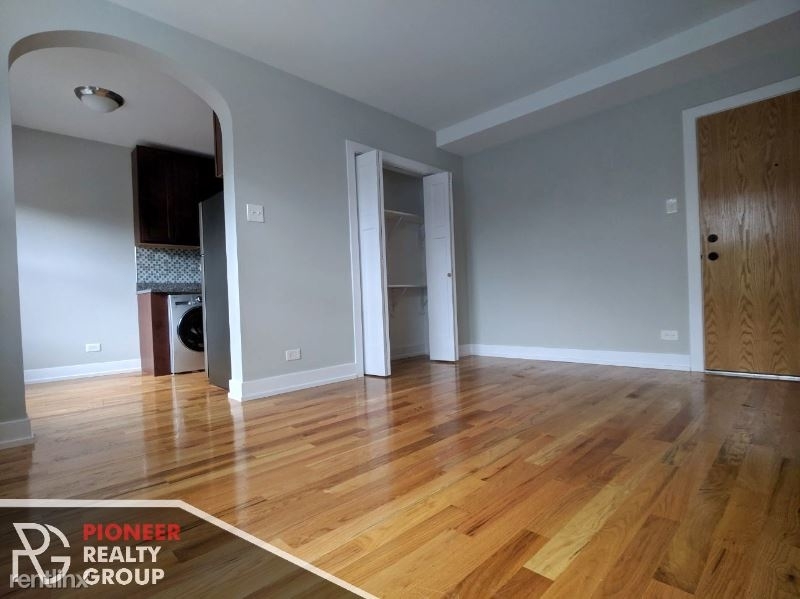 550 W Arlington Pl - Photo 2