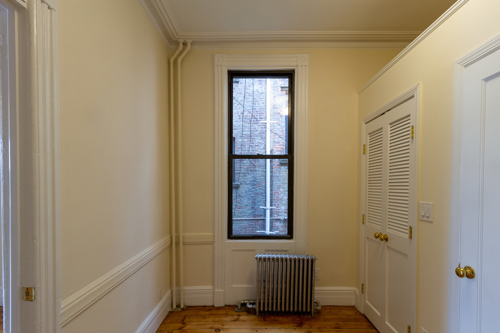 568 7th Avenue - Photo 8