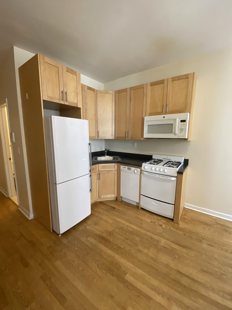 117 East 89th Street - Photo 2