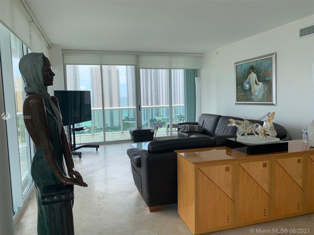 16500 Collins Ave - Photo 33