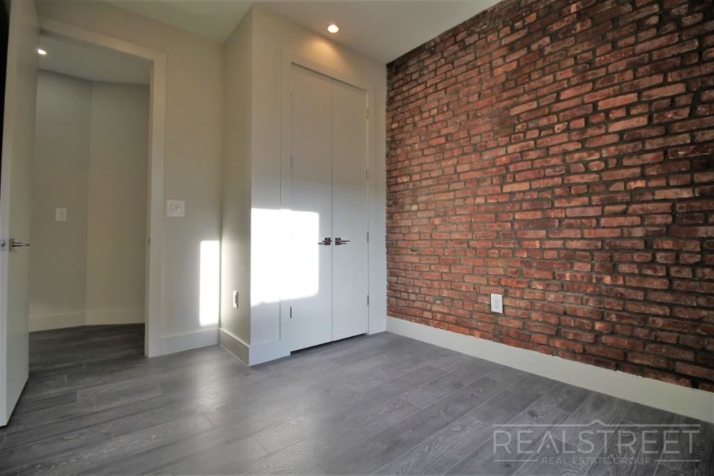 1578 Union Street - Photo 13