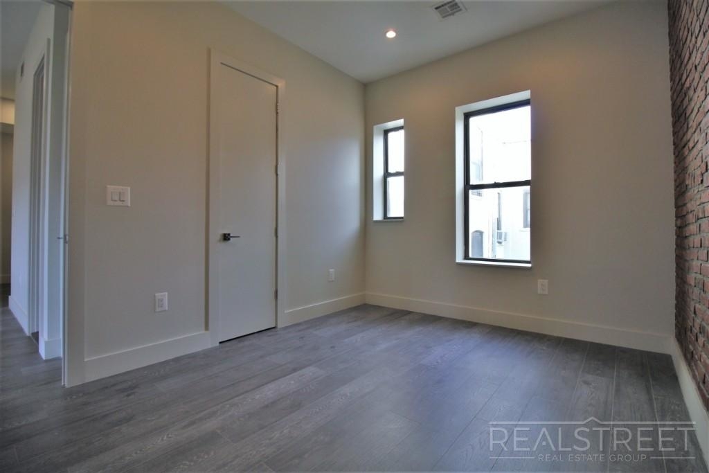 1578 Union Street - Photo 10